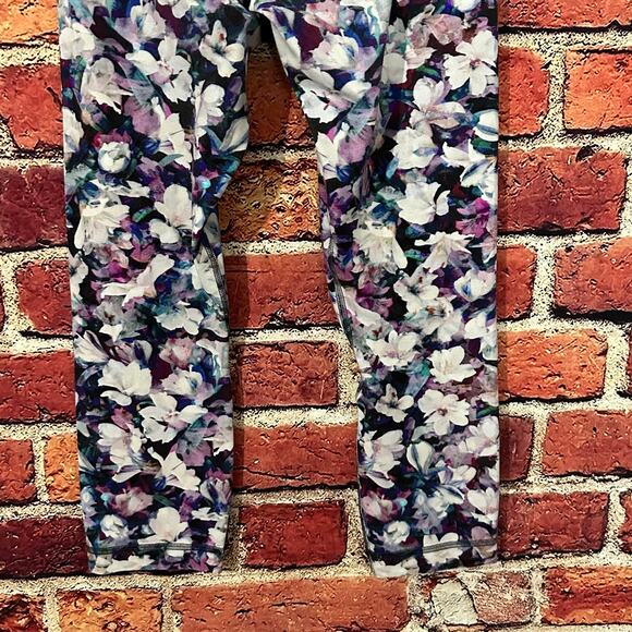 lululemon leggings size 4 - Picture 6 of 10